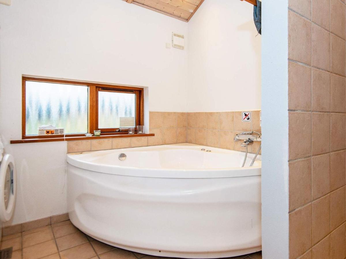7 Person Holiday Home In Ulfborg Thorsminde Esterno foto